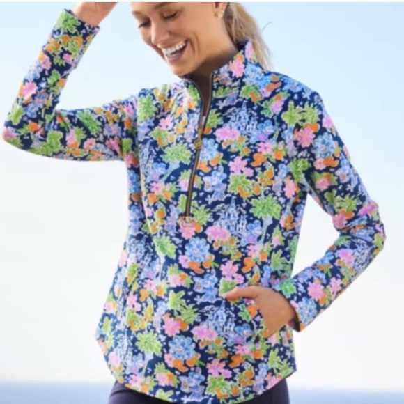 Lilly Pulitzer x Disney Women's Vibrant Floral 1/2 Zip - Picture 1 of 10